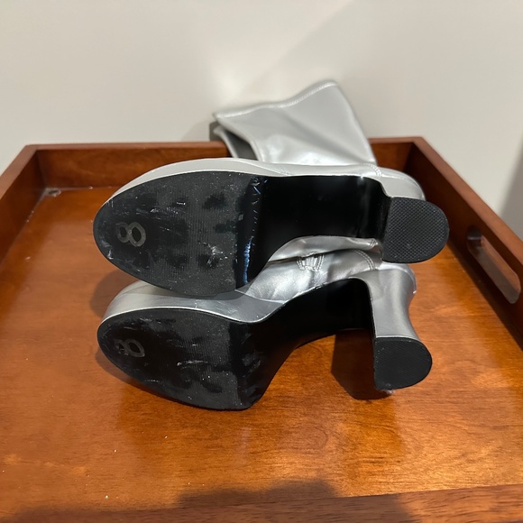 Funtasma Exotica-2000 Platform Boots, Silver, Size 8 - Picture 10 of 11